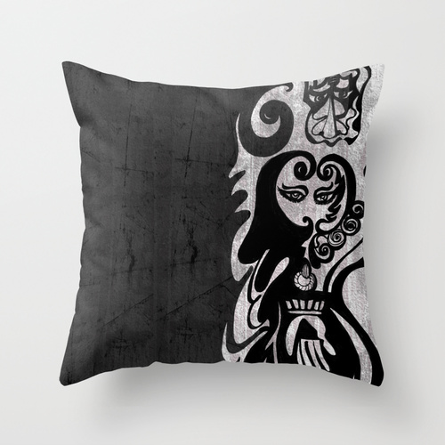throw pillow